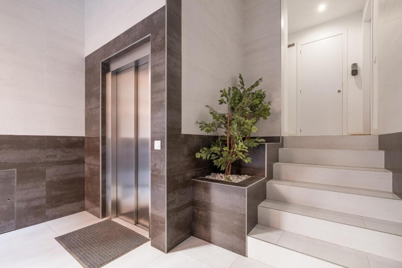 Apartment With Open-Air Space Valencia Ngoại thất bức ảnh